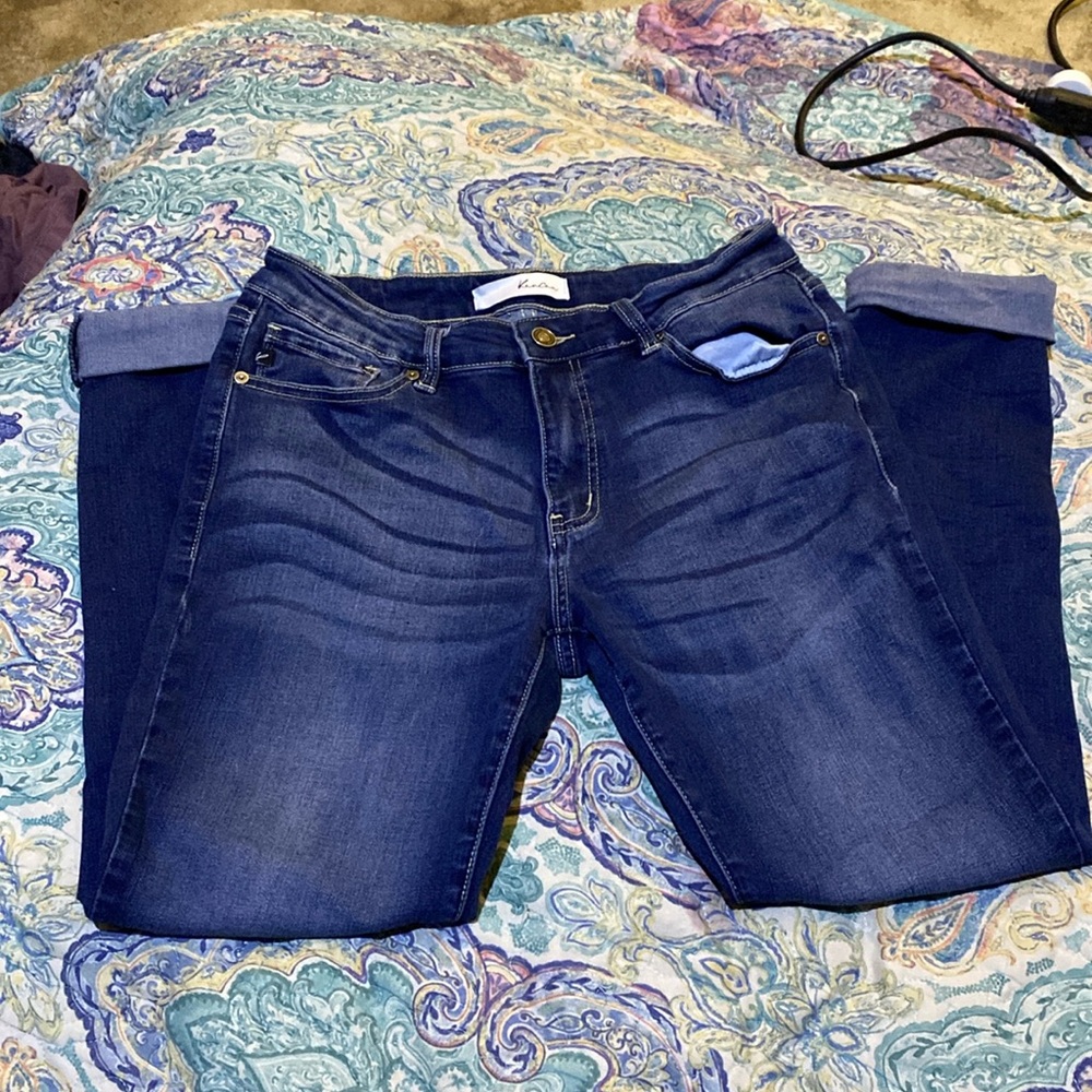 Kuinua Co, 11/29, dark blue